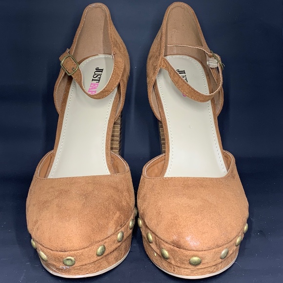 Practically NEW Brown High Heels - Picture 1 of 6